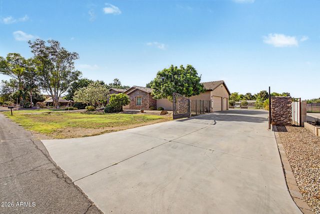 11102 E VICTORIA Street, Chandler, AZ 85248
