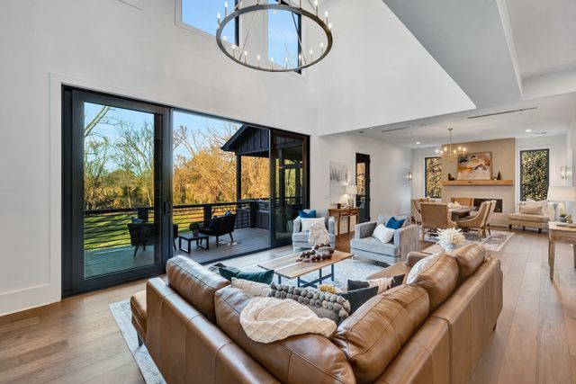 419 Lewisburg Ave, Franklin, TN 37064