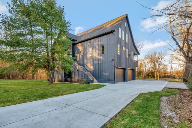 419 Lewisburg Ave, Franklin, TN 37064