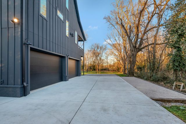 419 Lewisburg Ave, Franklin, TN 37064