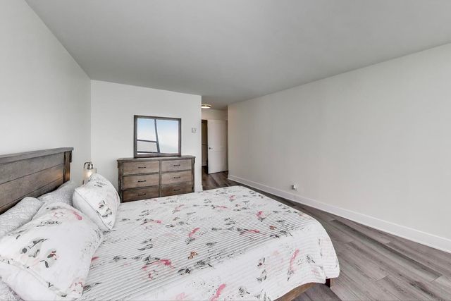 940 W Glenlake Avenue 19C, Chicago, IL 60660