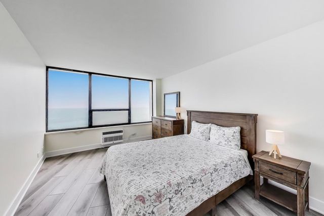 940 W Glenlake Avenue 19C, Chicago, IL 60660