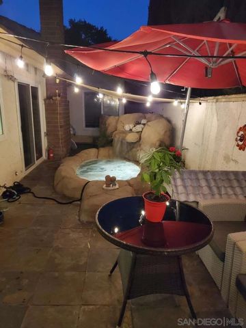 14491 Pinewood Rd, Tustin, CA 92780