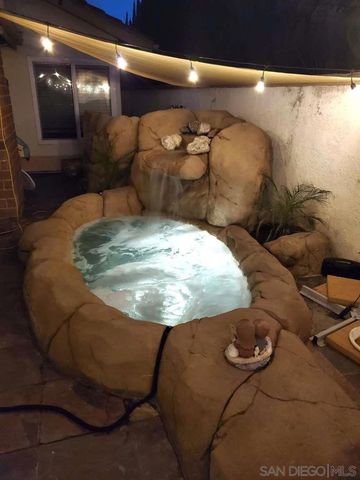 14491 Pinewood Rd, Tustin, CA 92780