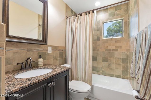 5 Scholer Drive, Union Beach, NJ 07735