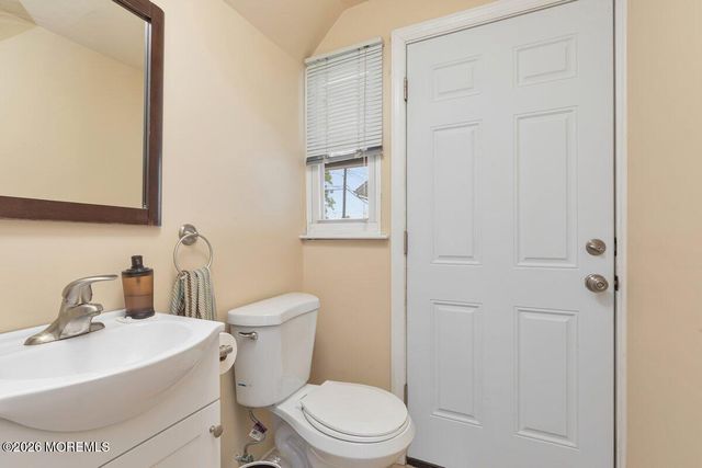5 Scholer Drive, Union Beach, NJ 07735