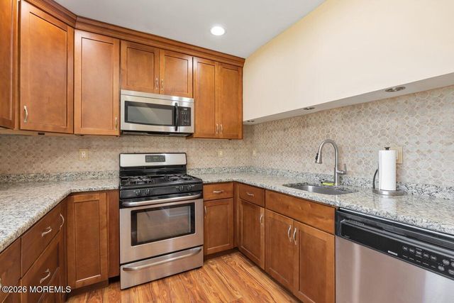 5 Scholer Drive, Union Beach, NJ 07735
