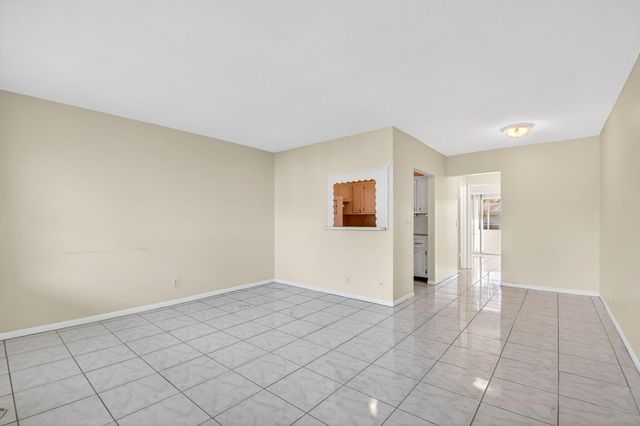 46 Waltham B, West Palm Beach, FL 33417