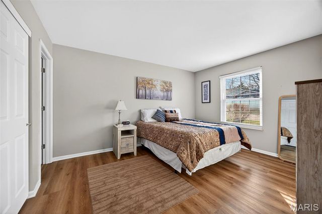 976 Windstream Drive, St Peters, MO 63376