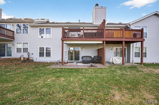 976 Windstream Drive, St Peters, MO 63376