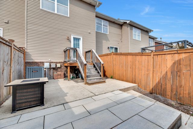 1404 Riverbrook Dr, Hermitage, TN 37076