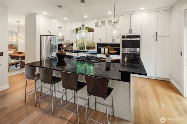 24865 NE 2nd Court, Sammamish, WA 98074