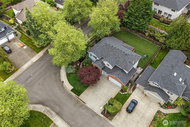 24865 NE 2nd Court, Sammamish, WA 98074