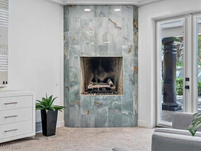 21 Sawgrass Court, Las Vegas, NV 89113