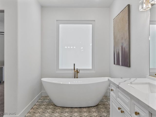 21 Sawgrass Court, Las Vegas, NV 89113