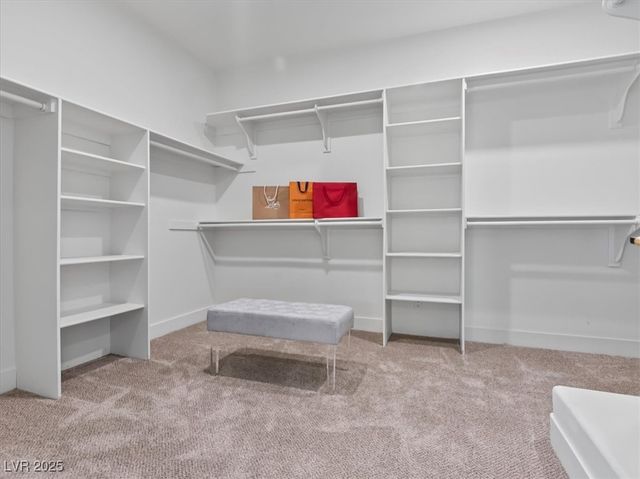 21 Sawgrass Court, Las Vegas, NV 89113