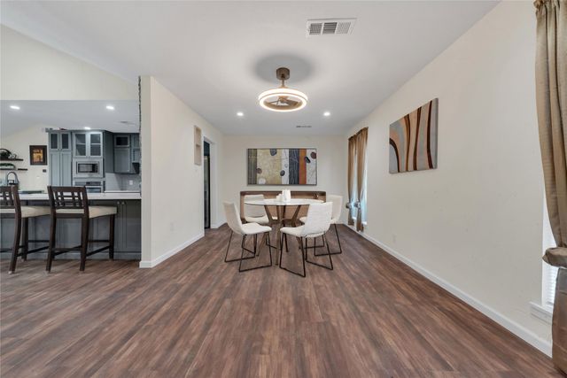 224 Plainview Drive, Hurst, TX 76054