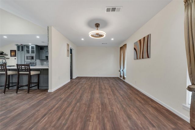 224 Plainview Drive, Hurst, TX 76054