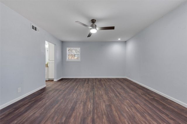 224 Plainview Drive, Hurst, TX 76054