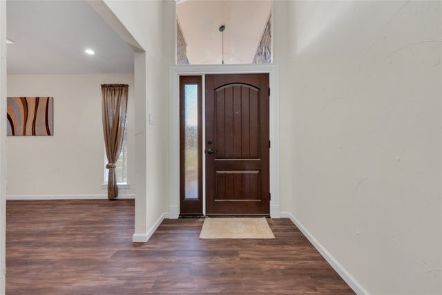 224 Plainview Drive, Hurst, TX 76054