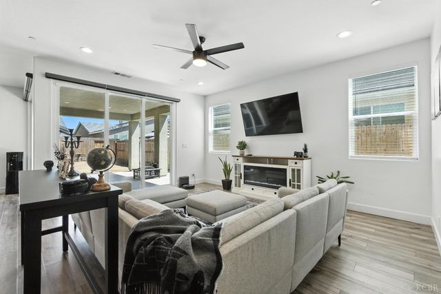 2604 Chianti Way, Hanford, CA 93230
