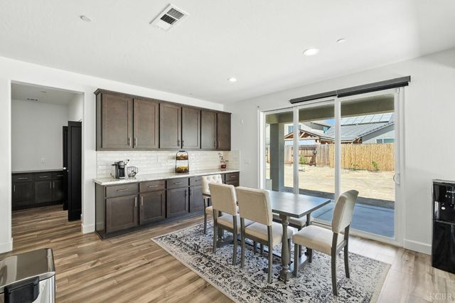 2604 Chianti Way, Hanford, CA 93230