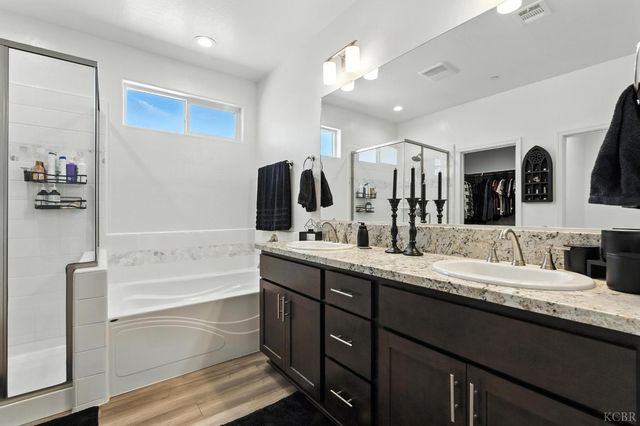 2604 Chianti Way, Hanford, CA 93230