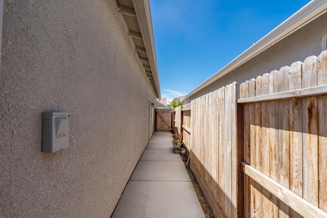 2604 Chianti Way, Hanford, CA 93230