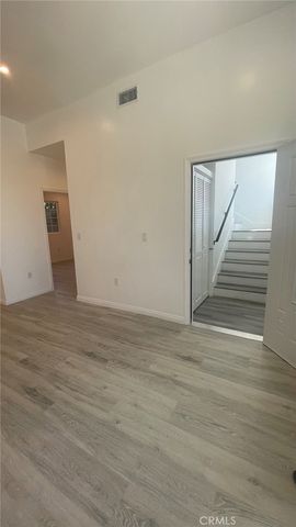 16023 Wyandotte Street, Lake Balboa, CA 91406