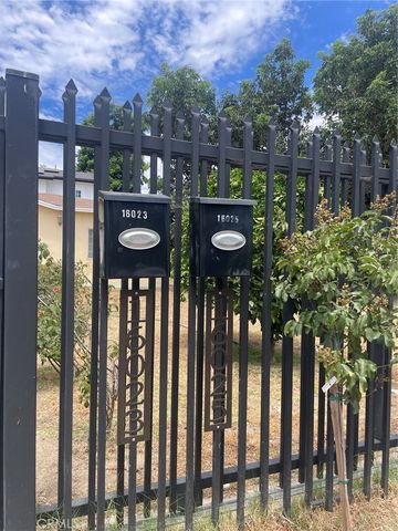 16023 Wyandotte Street, Lake Balboa, CA 91406