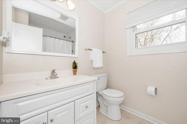 17116 CHISWELL RD, Poolesville, MD 20837