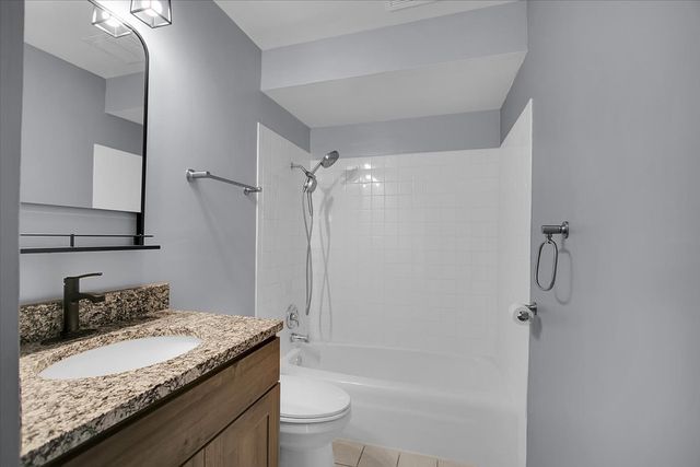 10310 Ridgeland Avenue 208, Chicago Ridge, IL 60415