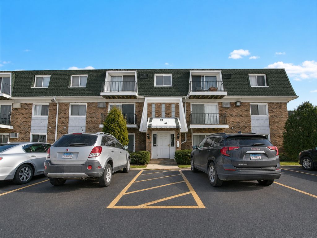 10310 Ridgeland Avenue 208, Chicago Ridge, IL 60415