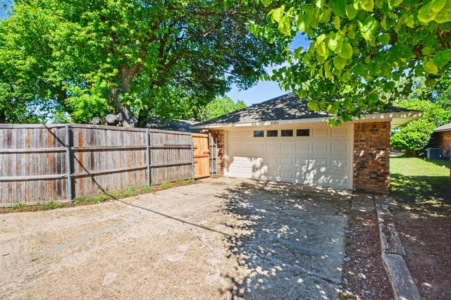 3109 Parkside Drive, Plano, TX 75075
