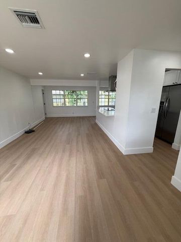 4877 Caribbean Boulevard S, West Palm Beach, FL 33407