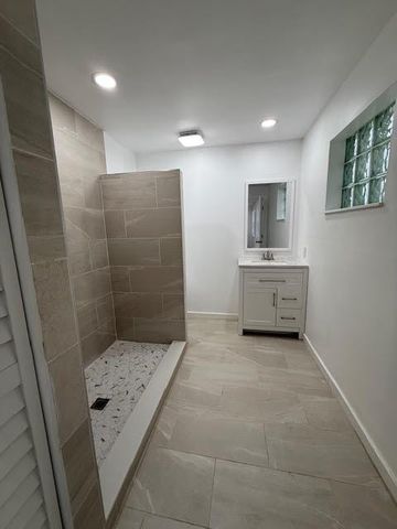 4877 Caribbean Boulevard S, West Palm Beach, FL 33407