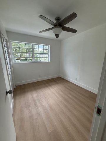 4877 Caribbean Boulevard S, West Palm Beach, FL 33407