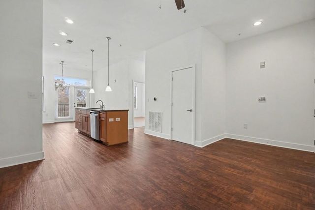 425 Chapel SW Street 1211, Atlanta, GA 30313