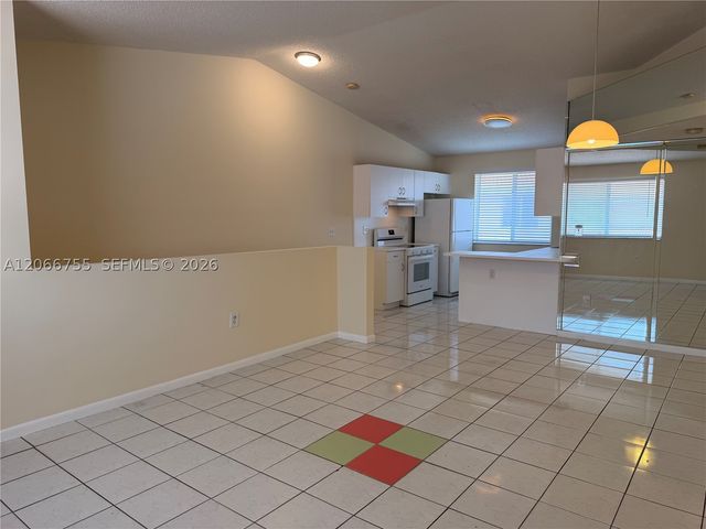 8019 Lake Dr 202, Doral, FL 33166