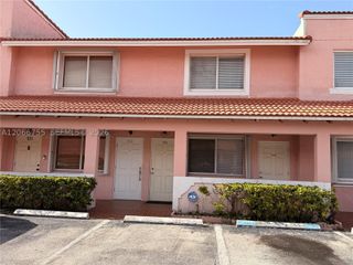 8019 Lake Dr 202, Doral, FL 33166