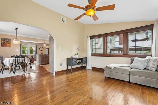 57 Sherwood Rd, Springfield Twp., NJ 07081