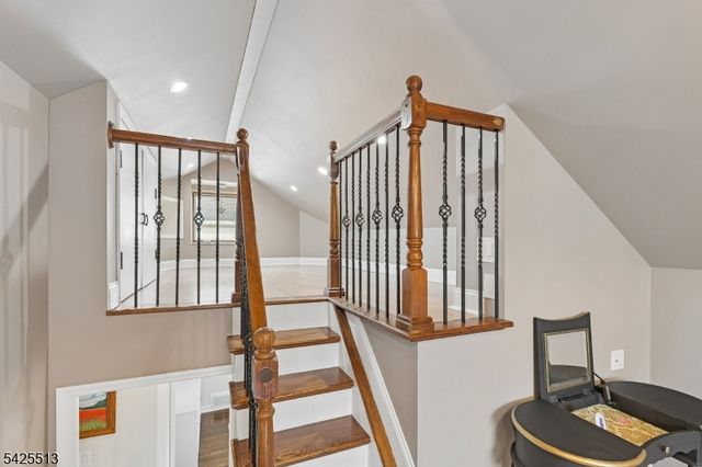 57 Sherwood Rd, Springfield Twp., NJ 07081