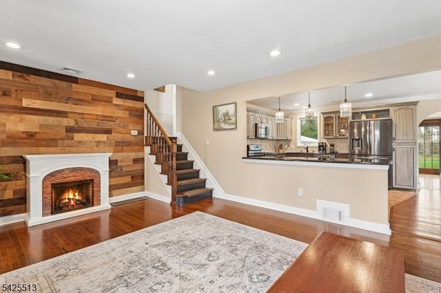 57 Sherwood Rd, Springfield Twp., NJ 07081