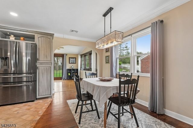 57 Sherwood Rd, Springfield Twp., NJ 07081