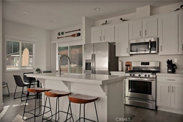 27500 St Hwy 189, Lake Arrowhead, CA 92352