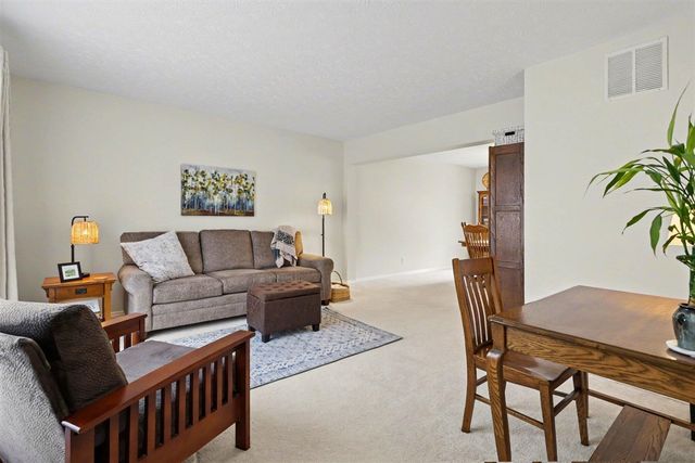 2956 W John Beers Road, Stevensville, MI 49127