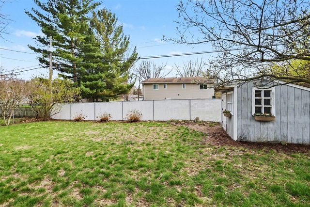 2956 W John Beers Road, Stevensville, MI 49127