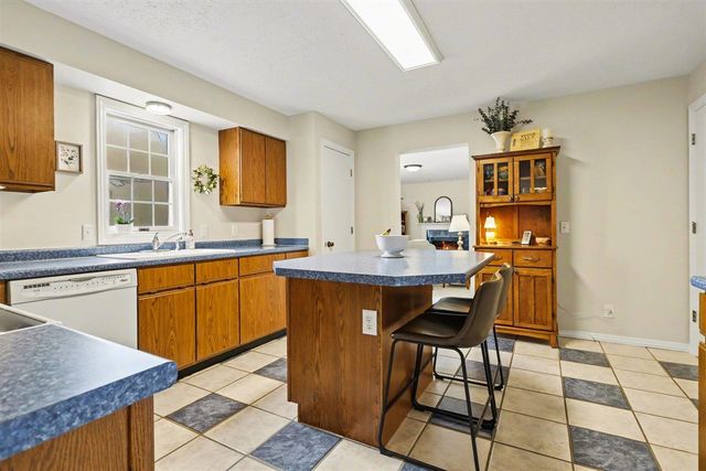 2956 W John Beers Road, Stevensville, MI 49127