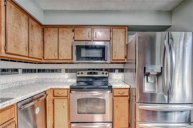 5310 Palmer LN, Williamsburg, VA 23185