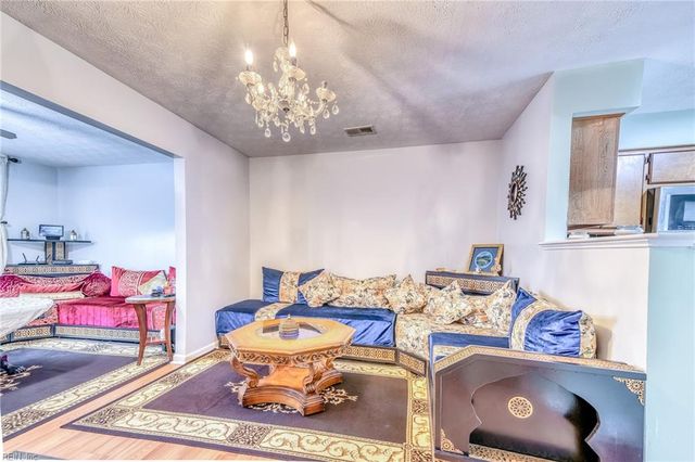 5310 Palmer LN, Williamsburg, VA 23185